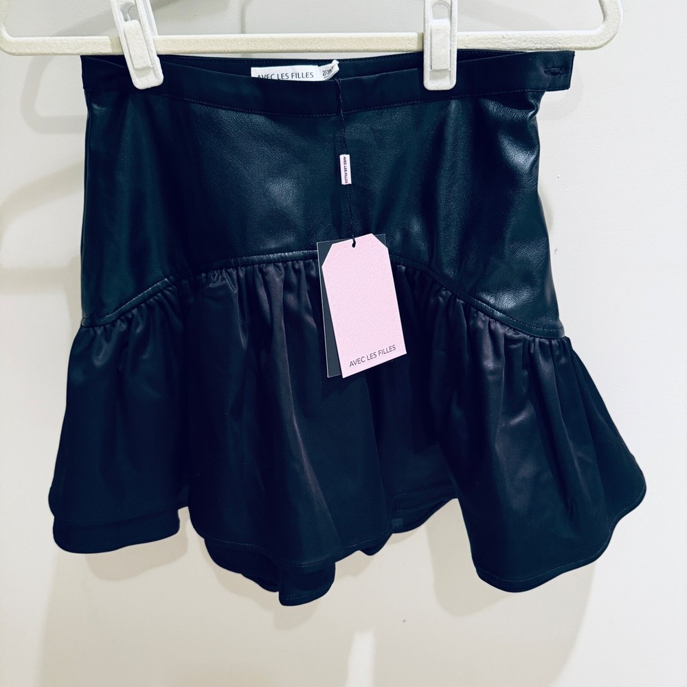 Avec Les Filles Faux Leather skirt  Ruffle Hem Mini Skirt Black Size 2
